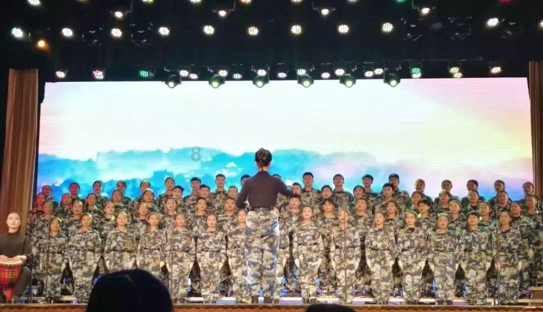 逃出魔术师的房间